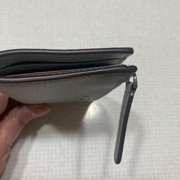 Like New Kate Spade New York Grey Leather Wallet/Card holder - Picture 5 of 11